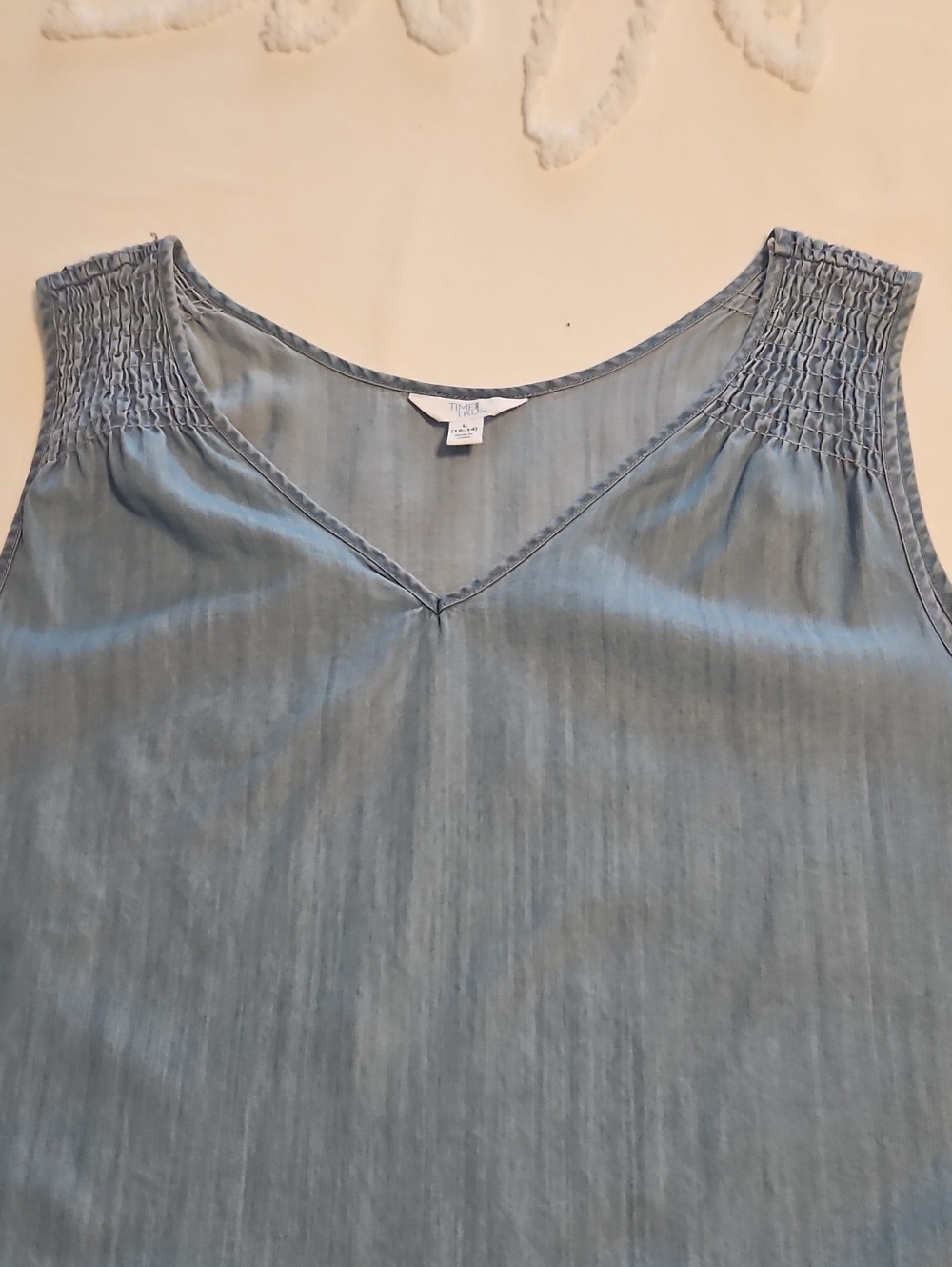 Time and Tru Light Blue V-Neck Sleeveless Tank - Picture 2 of 3